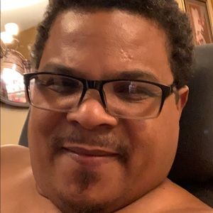 Meet your Posher, Julio